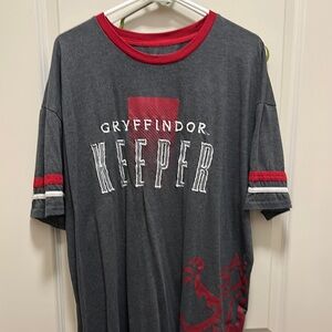 Gryffindor Gray and Red Short Sleeve Tee